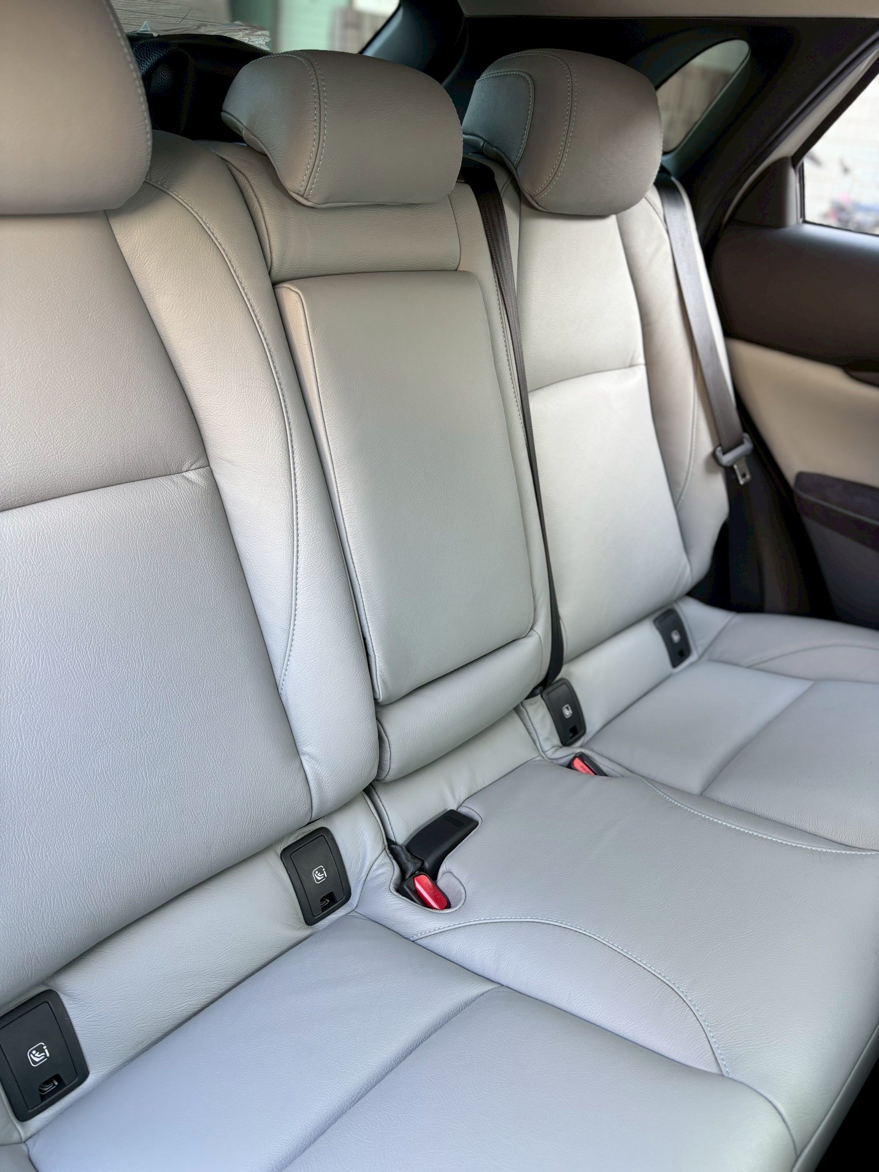 CX-30レザー張替え（本革シート張替え）