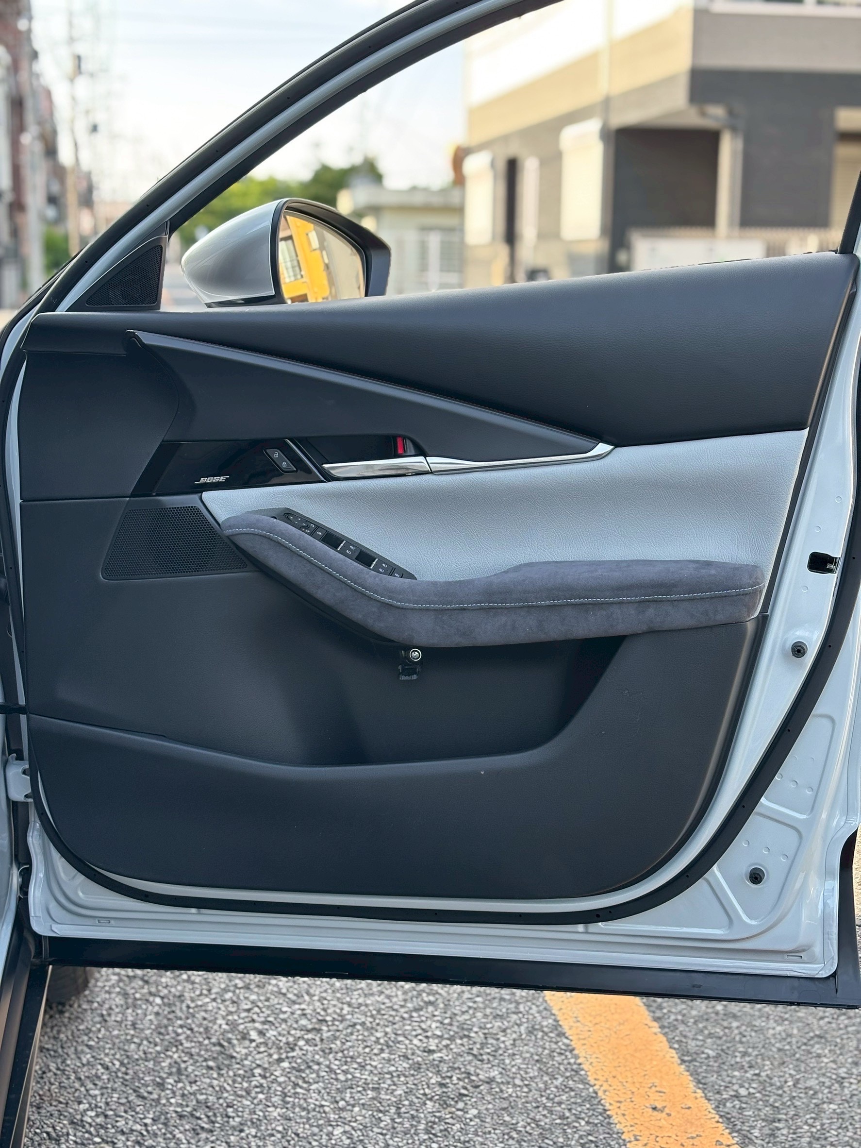 CX-30レザー張替え（本革シート張替え）