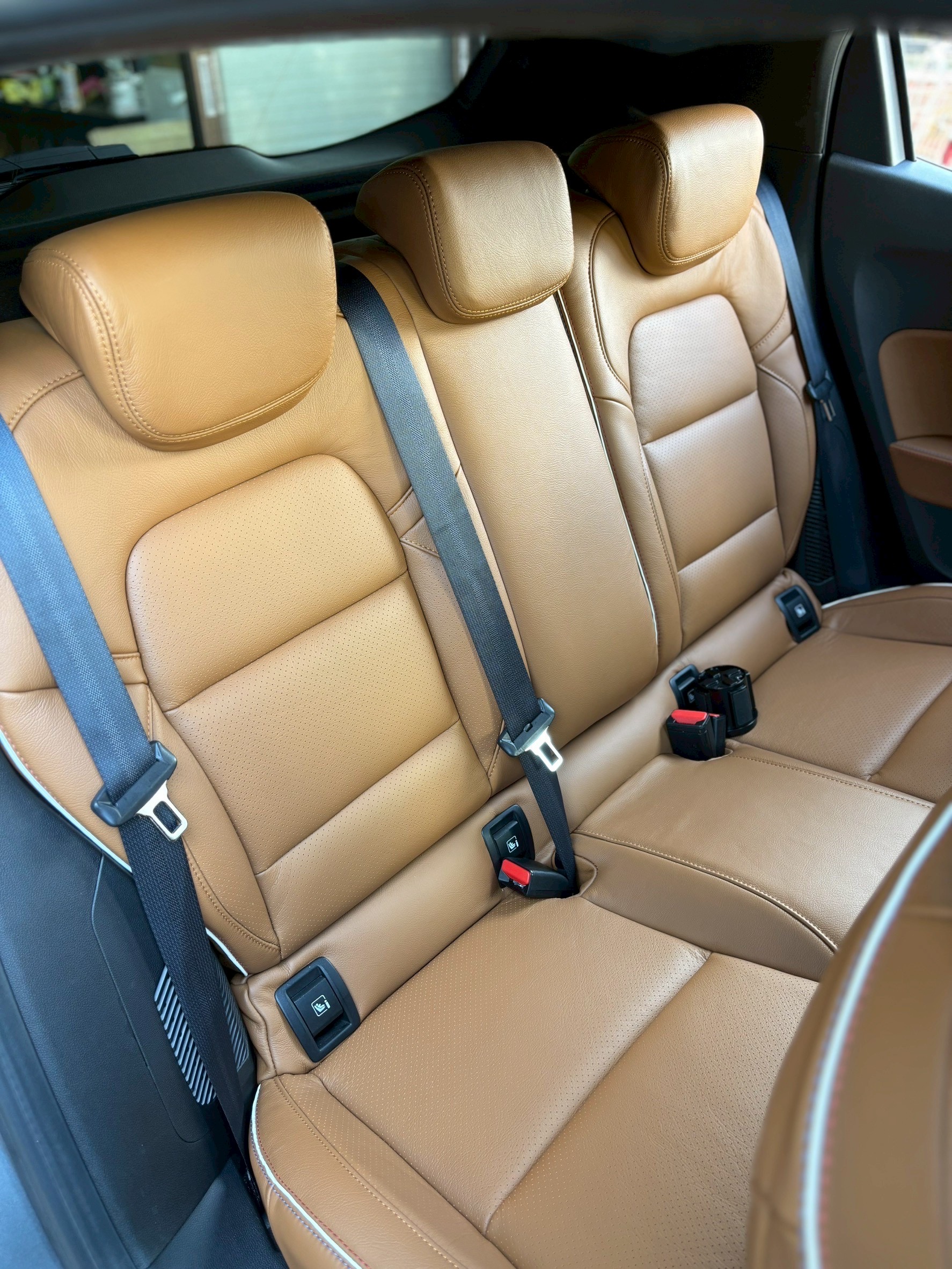 ルノールーテシア本革シート張替え